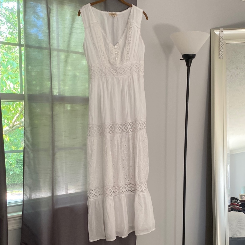 Magic White Lace Maxi Dress